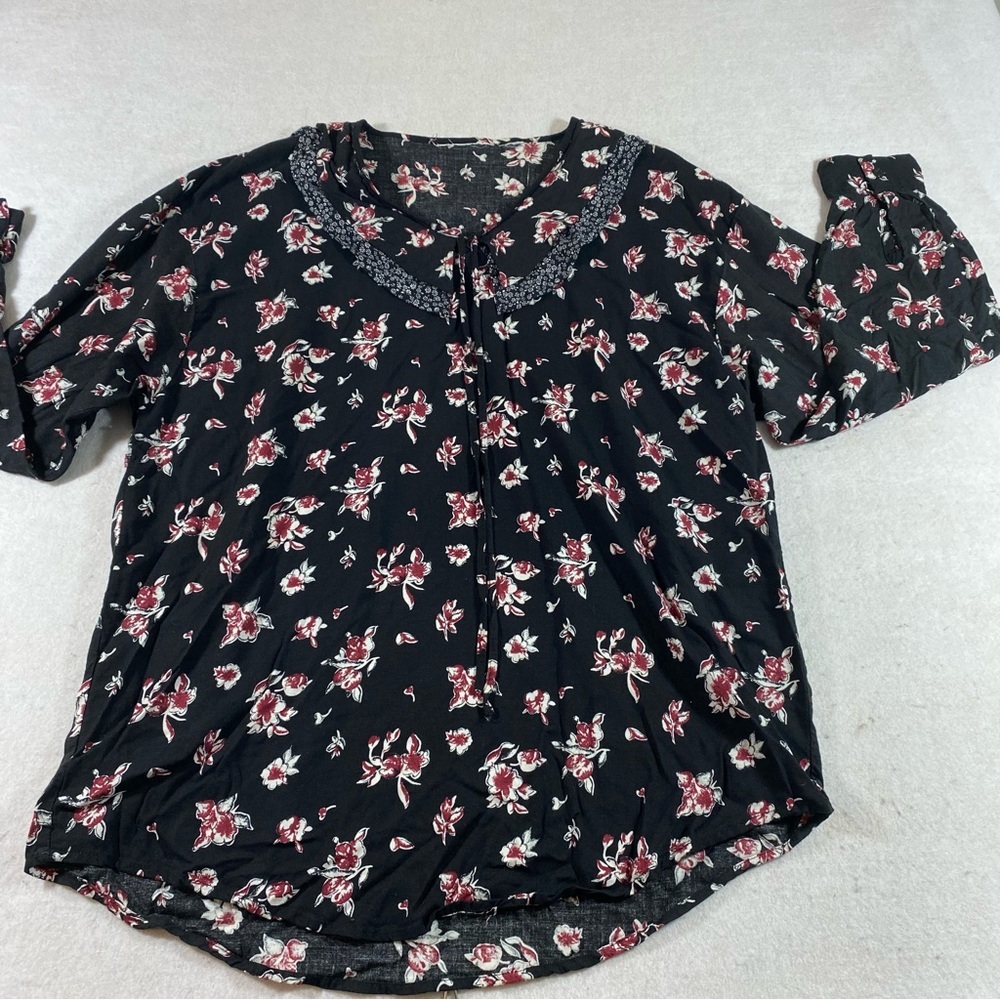Black Floral Red Blouse Top Long sleeve 3/4 Sleeve Peter Pan Collar Flow…